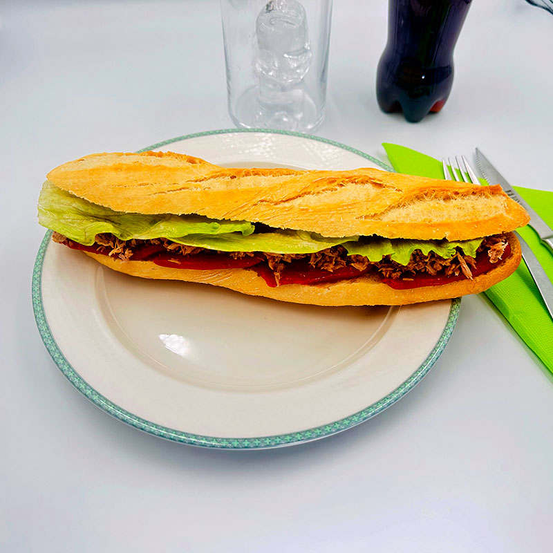 Área de Servicio La 52- Cafetería- Bocadillos