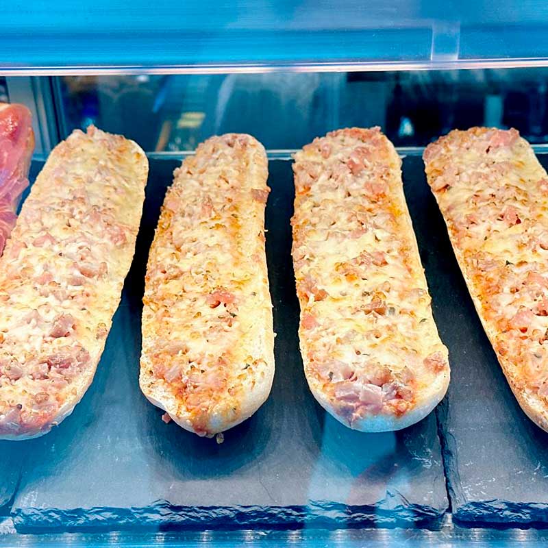 Área de Servicio La 52- Cafetería- Bocadillos